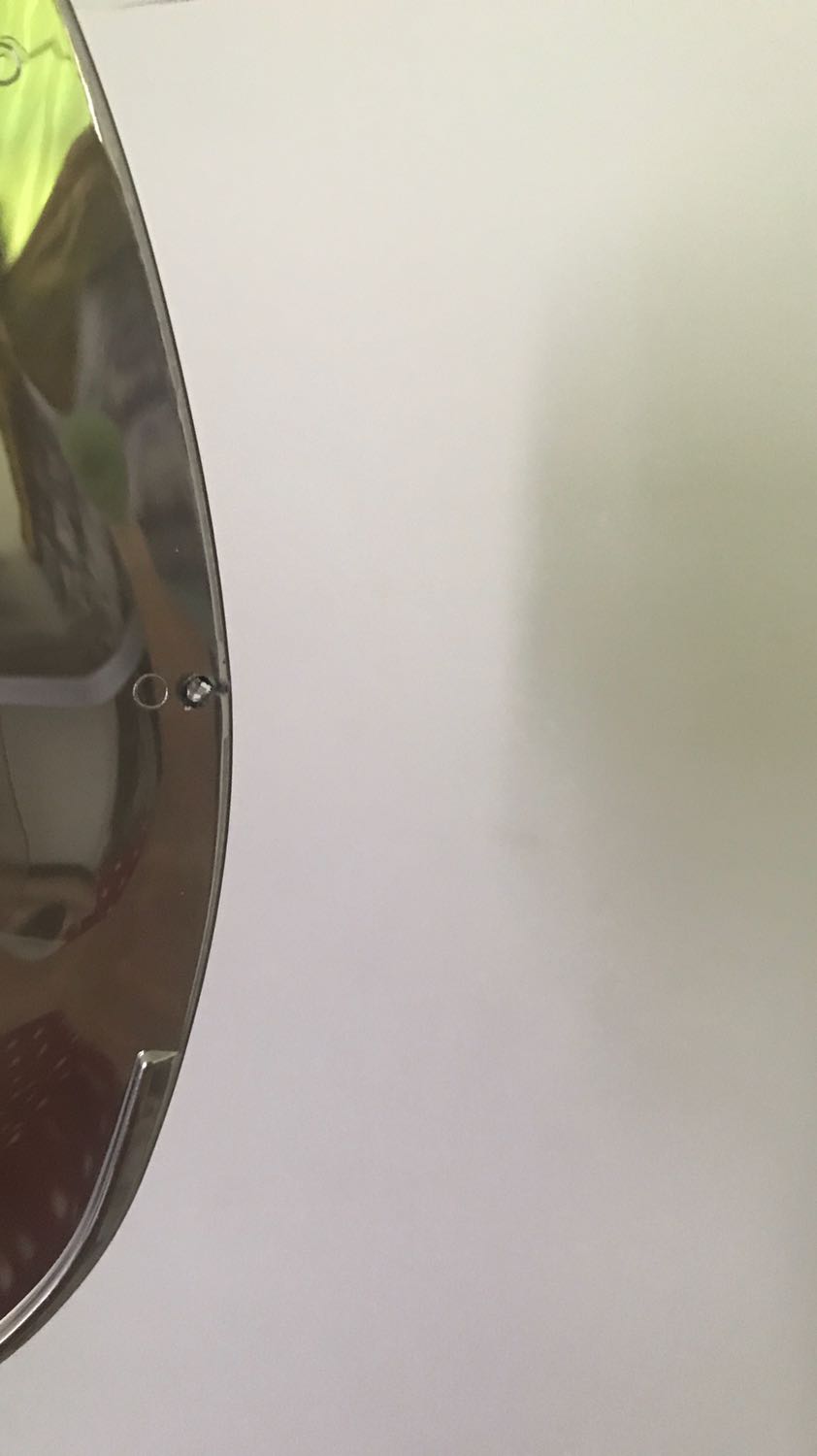 Sp oki. Nhưng coa 2 cái lỗ 2 bên, shop bảo do lô hàng đợt nó có để thoát khí, mà đợt trc mình mình lần trc mua ko có. Mình thấy lỗ đó khá vô dụng với mình. Còn làm xấu kính đi