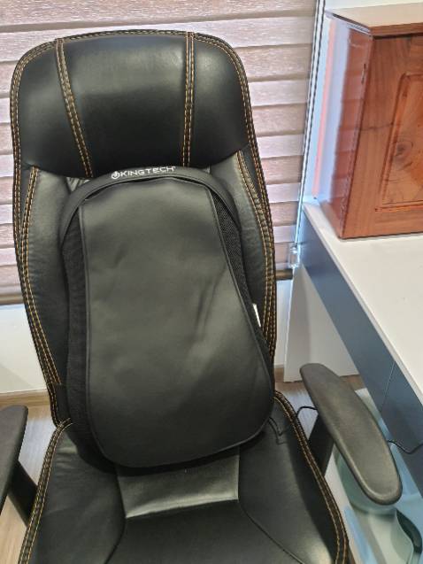 Giao hàng siêu nhanh đặt từ 23/10 thì sáng 25/10 nhận được. Đóng gói cẩn thận có túi chống sốc đệm vào trong. Phụ kiện có 2 đầu cắm *** chạy tốt. Khi chạy ngồi lên thoải mái vải bọc bên ngoài khá thoáng và mát. Phần da ngồi dựa vào rất êm.