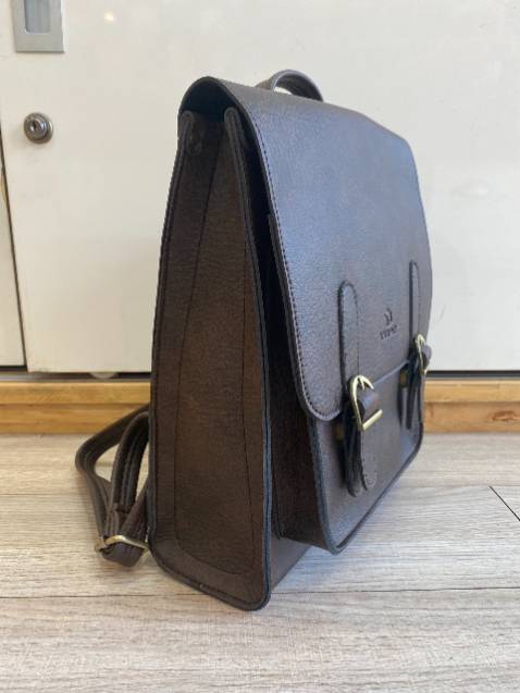 cảm ơn shop vì đã đóng gói cẩn thận, balo k bị gãy form, đường may chắc chắn đẹp lắm ạ, nhận hàng rất là chim ưng luôn,  em sẽ giới thiệu bạn bè ủng hộ shop nè hêhe