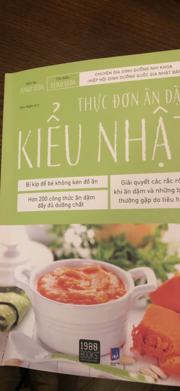 Sách hay, nên mua, đủ thông tin/ hướng dẫn chi tiết khi bắt đầu cho bé ăn dặm cho đến khi ăn thành thạo.

Tiki now giao nhanh chóng, sách mới.
Tuy nhiên không biết làm như nào để có bọc sách bookcare.