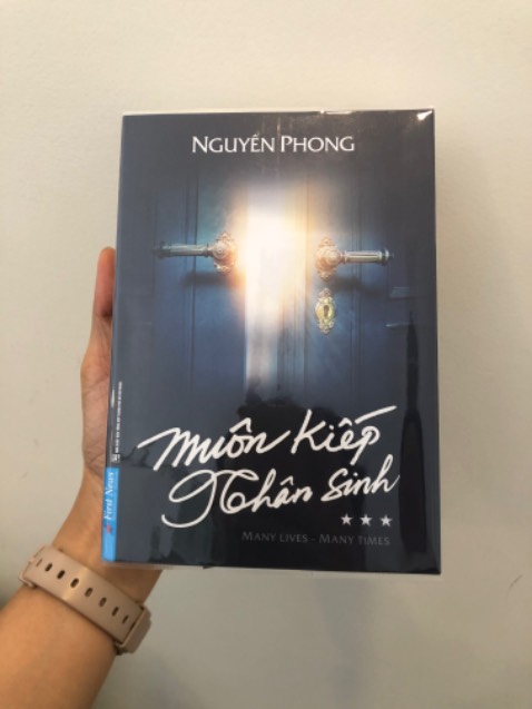 So với 2 phần trước mình thấy phần 3 này ko hay bằng. Cũng có thể lý thuyết cao siêu quá mình ko thấm nhuần dc, hehe. Có kể về chiêm tinh, yoga, các chòm sao, 12cung hoàng đạo,…mà cao siêu quá nên mình không hiểu được hihi.