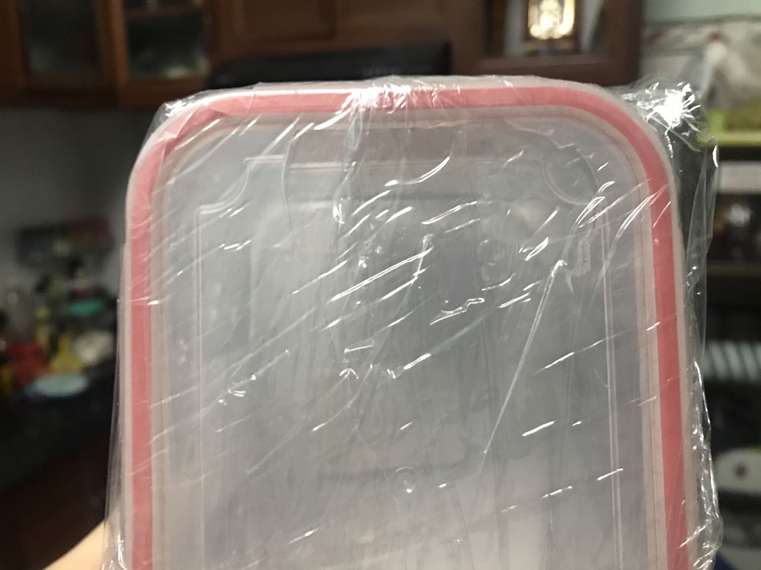 Mới nhận hàng trưa nay (22/09/2020), nắp hộp đã bị bể. Tiki đổi hàng lại giúp nhé.