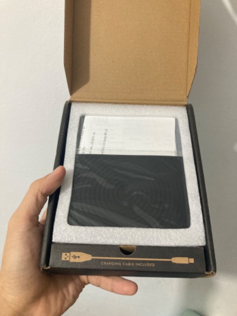 Cân thiết kế đẹp nha, cân khá chính xác. Sử dụng dễ, có đồng hồ bấm giờ cho ai làm espresso chẳng hạn. Tiện.