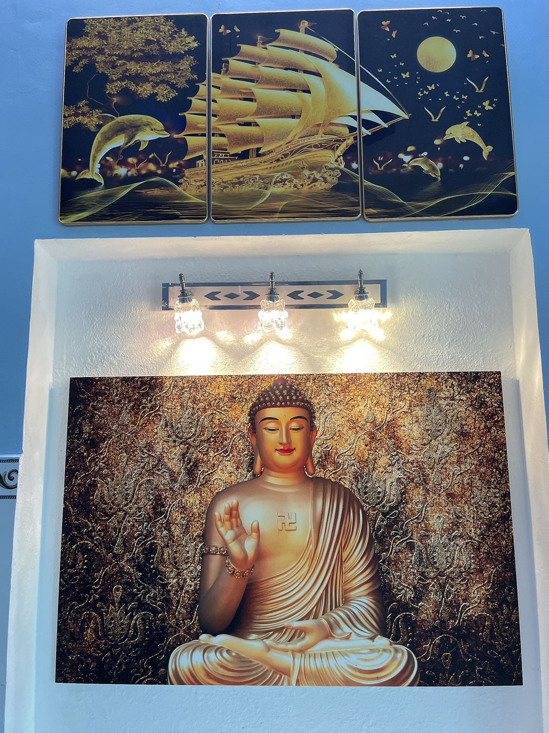 Đóng gói cẩn thận, mực in có hơi lem một số chỗ nhưng nhìn chung tương đối đẹp, không biết thời gian sử dụng có bị bong tróc ra hay không nhưng trước mắt là hài lòng.
Sẽ ủng hộ shop nếu có nhu cầu.