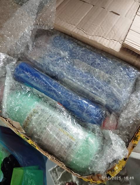 Made in Japan. Sao không thấy tem nhập khẩu và thông tin bằng tiếng Việt vậy Shop?