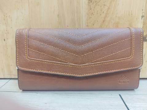 Ví đẹp lắm .. đường chỉ rất tốt .. cầm rất vừa tay 
 .....thank shop nhìu ạ Ví đẹp lắm .. đường chỉ rất tốt .. cầm rất vừa tay 
 .....thank shop nhìu ạ