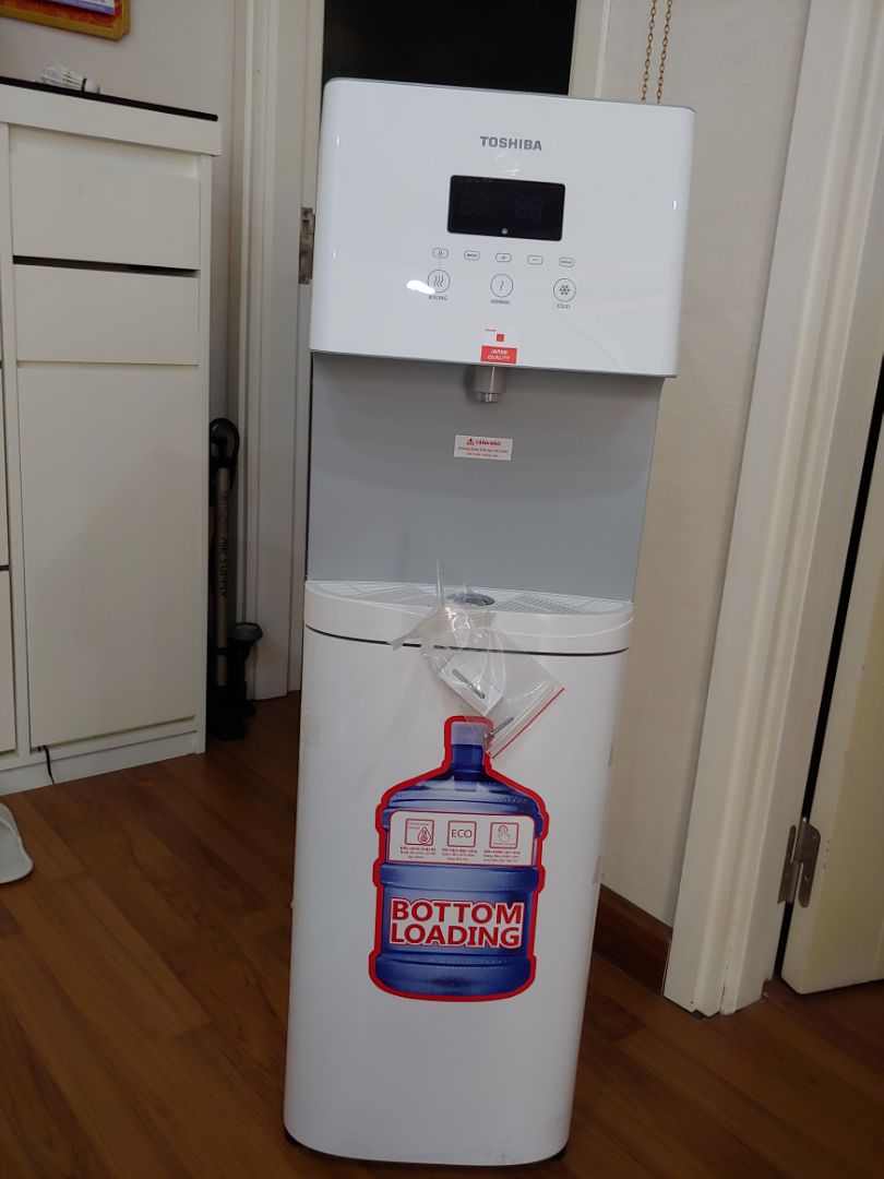 Tôi đặt mua mã RWF-W1830UVBV lại giao RWF-W1830BV là như thế nào?