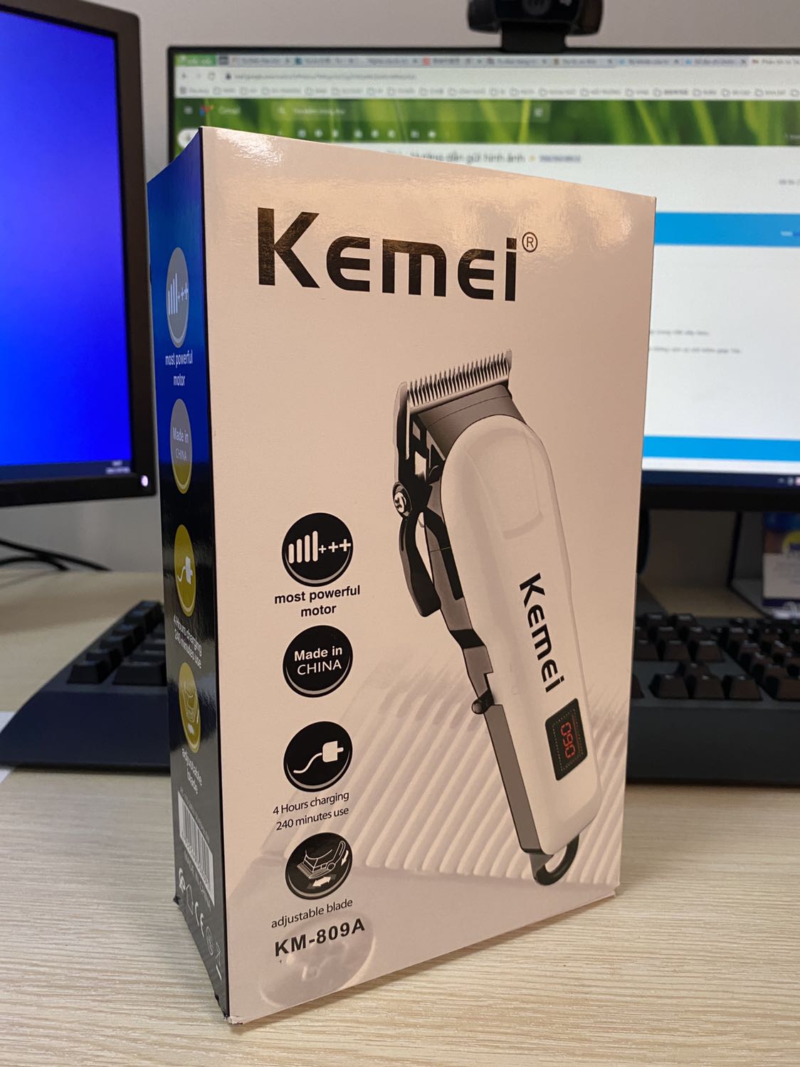 sao không tét sản phẩm trước khi giao cho khách?. mang về sạc không vô pin, yêu cầu đổi sản phẩm mới thì không có hàng nên phải hoàn tiền