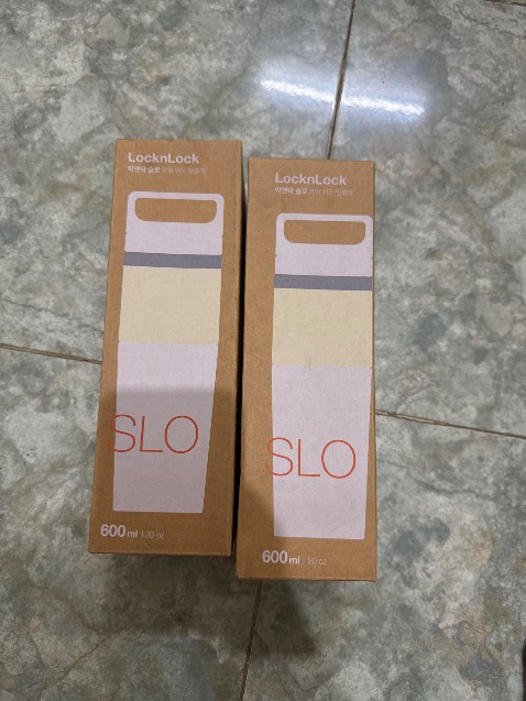 Hàng giao siêu nhanh, đóng gói kỹ, hàng tikitrading nên yên tâm, màu in trên vỏ hộp, chưa dùng nên chưa đánh giá chất lượng nhưng thương hiệu đã được khẳng định