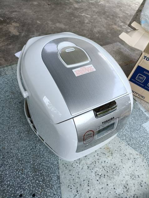 Hàng nhận được bị vỡ  nát. Thời gian hoàn trả lâu. Chất lượng giao hàng quá tệ. Hàng nhận được bị vỡ  nát. Thời gian hoàn trả lâu. Chất lượng giao hàng quá tệ.