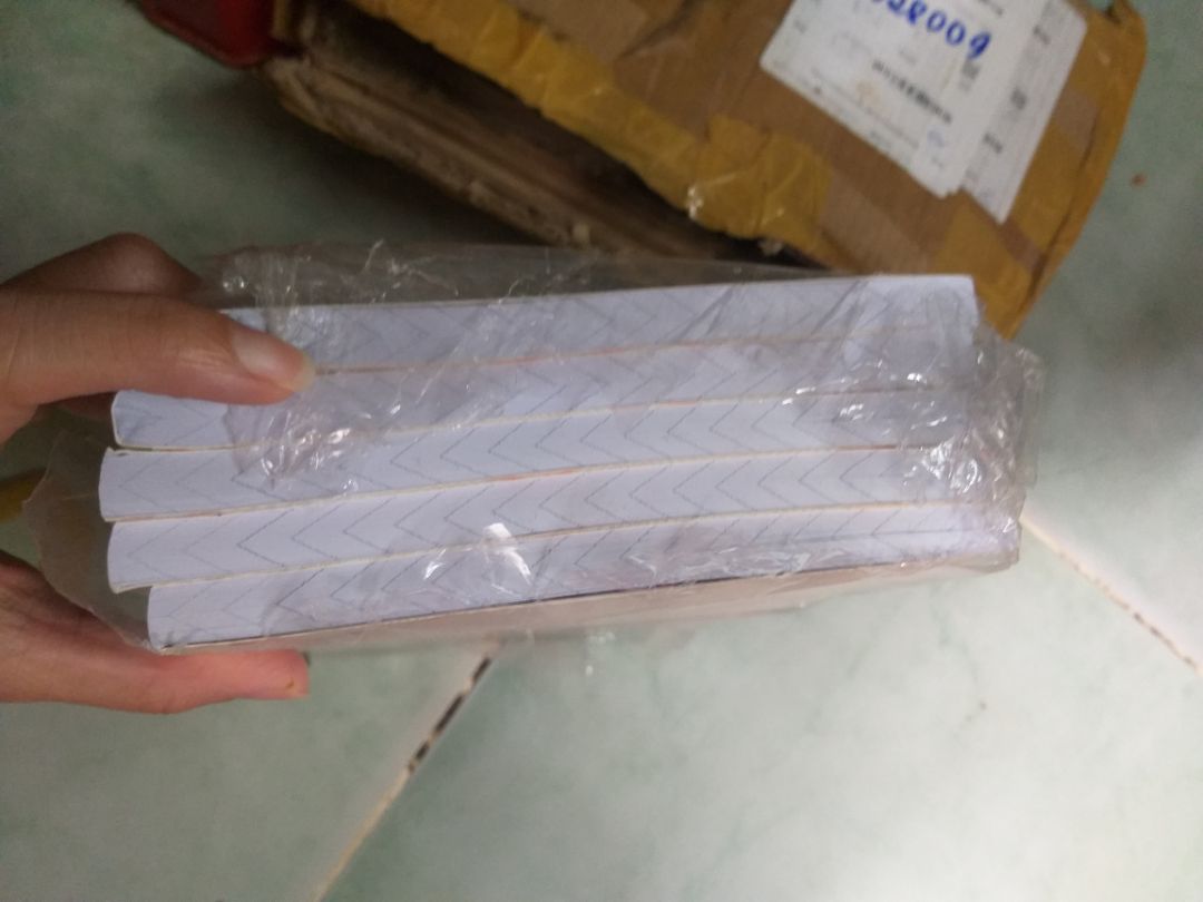 Đặt tập khổ sinh viên 200trang của Vibook, mà lại giao tập khổ học sinh mà không phải của vibook nữa. Thất vọng quá