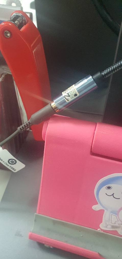 Chất lượng dây rất tốt, một hành động nhỏ như câu cảm ơn đã biết dây rât chất sịn xò.