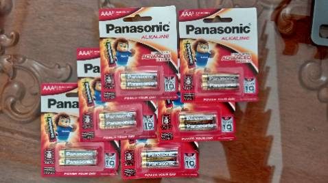 Pin kiềm chính hãng Panasonic. Mọi người nên tin mua dùng những sản phẩm chính hãng từ Quý shop này. Pin kiềm không chảy nước, rất tốt để dùng cho remote các thiết bị. Cảm ơn Quý Shop! Cảm ơn Quý Tiki