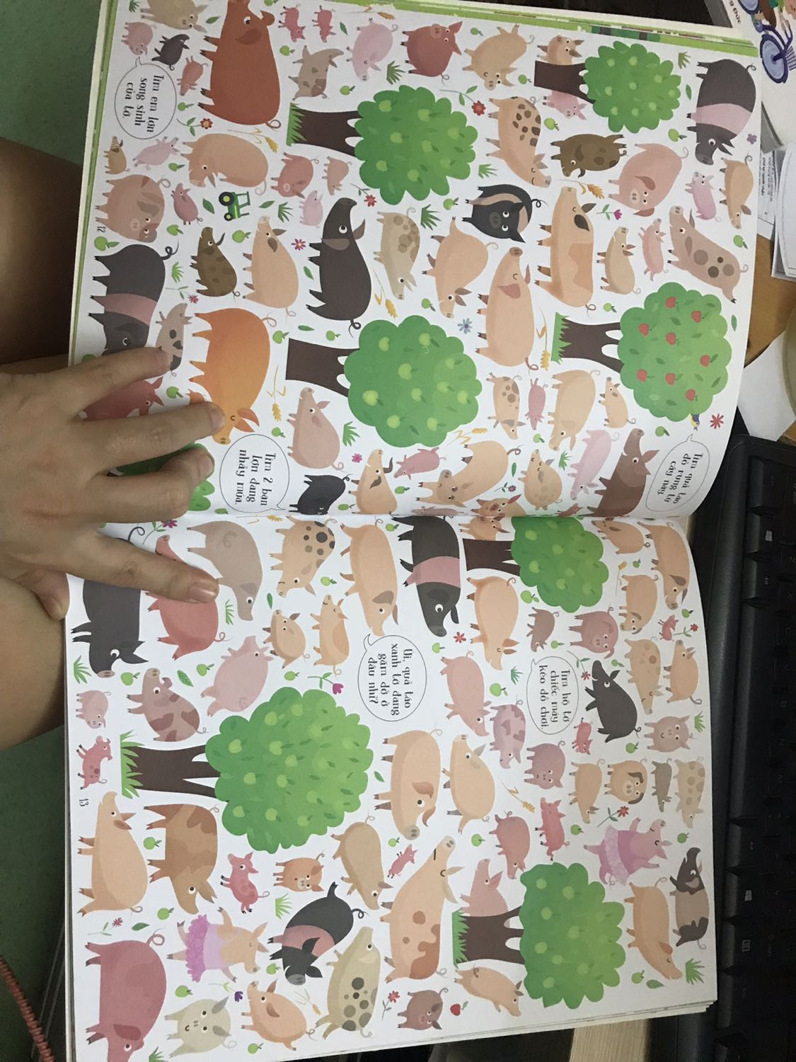 Giá cao hơn những cuốn sách khác mình đã mua. Ảnh chỉ nên in 1 bên, in tràng ra 2 bên tập khiến khó nhìn. Bạn tập tinh mắt nhưng in ảnh 2 tờ kiểu này bé không thích lắm