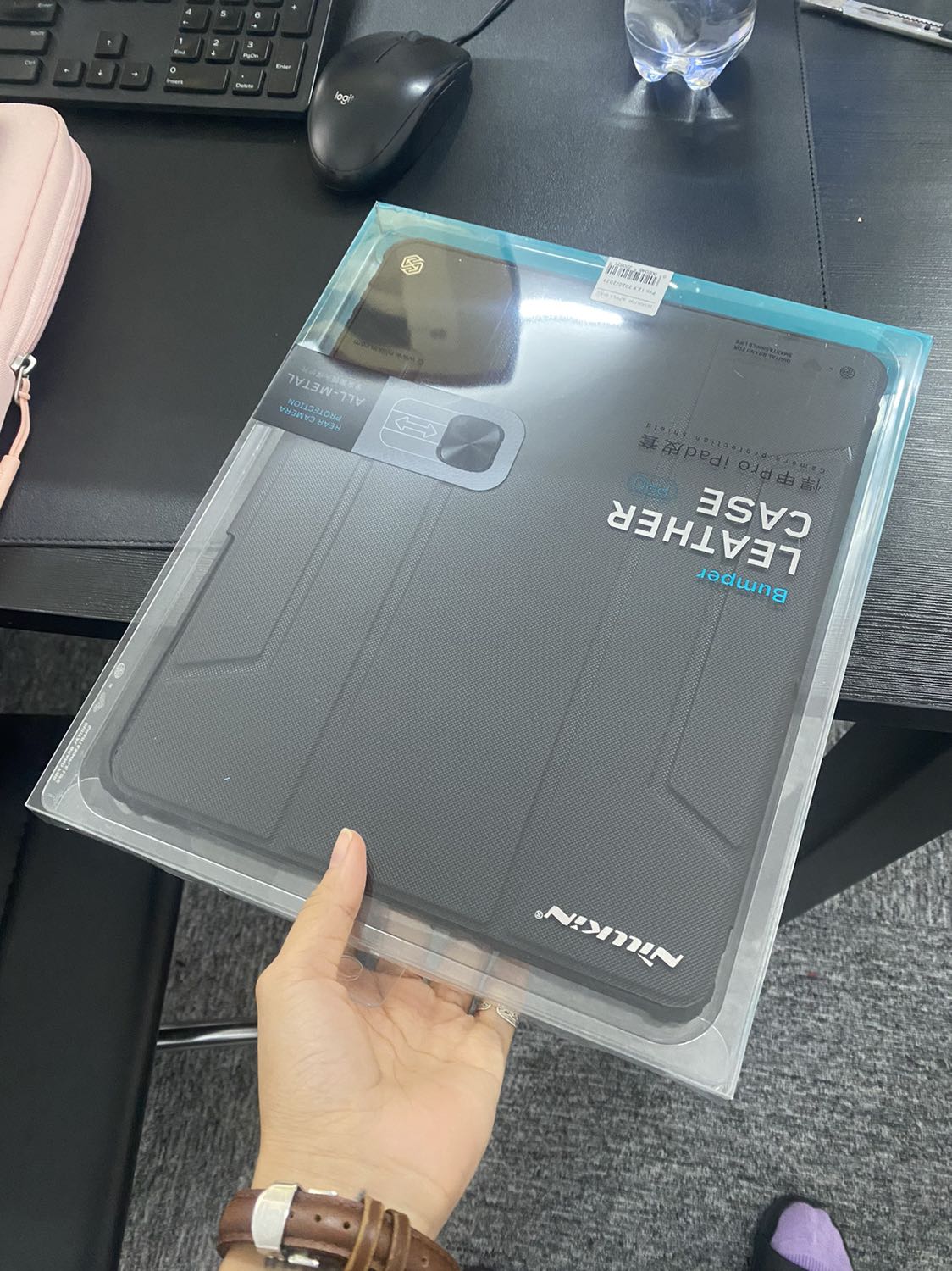 Đóng gói kĩ. Cẩn thận,  Giao nhanh, ốp chất lượng