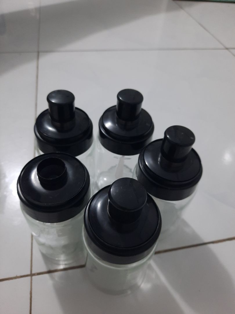 Hơi nhỏ hơn so vs mong muốn, chất liệu hơi mỏng