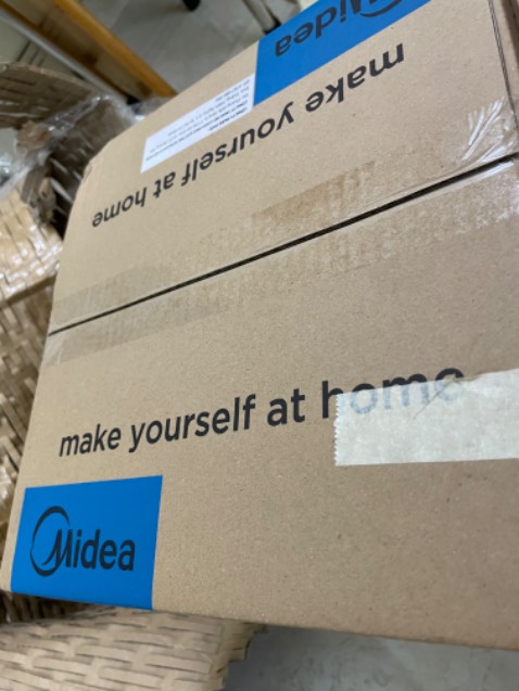 Bao bì rất kỹ. Rất ưng khi mua qua tiki trading. Hy vọng dung được lâu dài. Đây đủ phụ kiện. Làm nóng nhanh nhưng nóng luôn cả lớp nhựa ở ngoài nên hơi ngại vì nhà có bé nhỏ