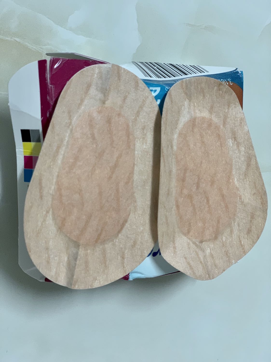 Mua 2 hộp, có 1 hộp dập, khui ra băng nhăn nheo. 
Cực kỳ không hài lòng Mua 2 hộp, có 1 hộp dập, khui ra băng nhăn nheo. 
Cực kỳ không hài lòng