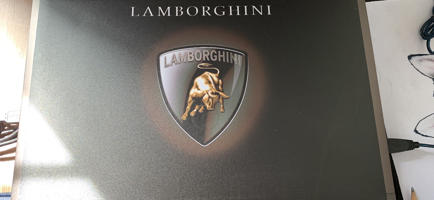 Mình cứ tưởng sản phẩm sẽ có decan cả trên máy và trong máy như trong hình , những lại k có. Chỉ có mặt trên máy thôi.