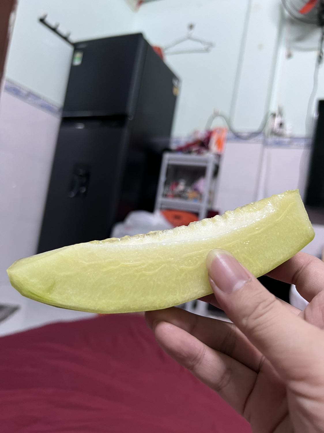 nhân viên giao nhiệt tình.