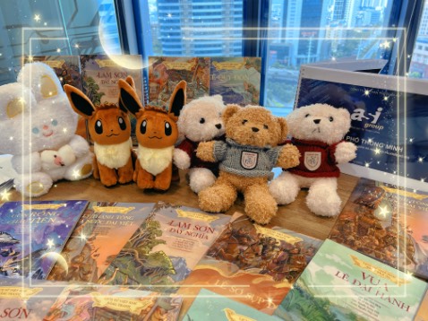 Sách rất đẹp, trình bày minh hoạ rõ ràng, đậm chất lịch sử hào hùng