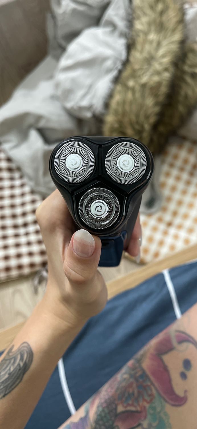 Thành viên kim cương *** lần đầu mua hàng tại tiki chia sẻ, mẹ cha ưi bọc tới 3 lần hộp chắc chắn thôi rồi, hàng thì chất lượng lắm luôn ý, đã thế thanh toán bằng momo đc, xuất sắc! Anh giao hàng đẹp trai dễ thương, hàng đẹp hơn hình mà shop chụp 😂