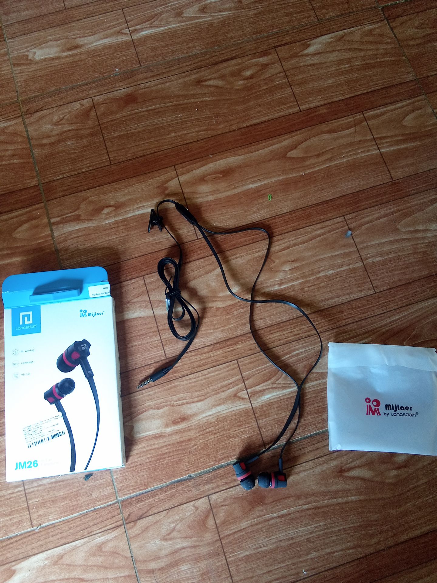 Sản phẩm sài oke ạ giao hàng nhanh tối đặt sáng mai có không còn gì để nói