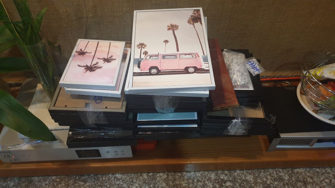 mua cùng 1 số tranh ảnh khác, mới coi thấy ok. chưa có time để treo. shop đóng gói kỹ và chuyên nghiệp