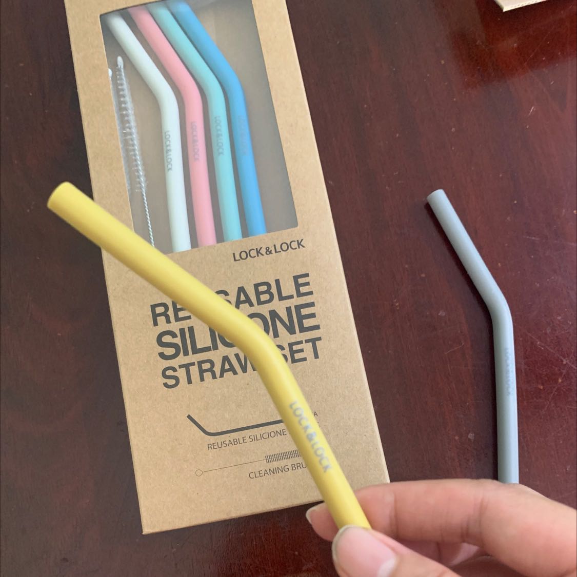 tiki giao hàng nhanh, ống hút mềm. good! rất đáng mua!!