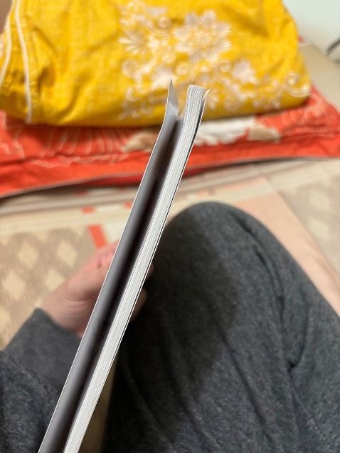 Giao hàng nhanh và uy tín. Nhưng hơi thất vọng khâu đóng gói khá sơ sài nên góc sách bị quăn nhẹ. Chất lượng giấy tốt và nội dung sách dễ hiểu.