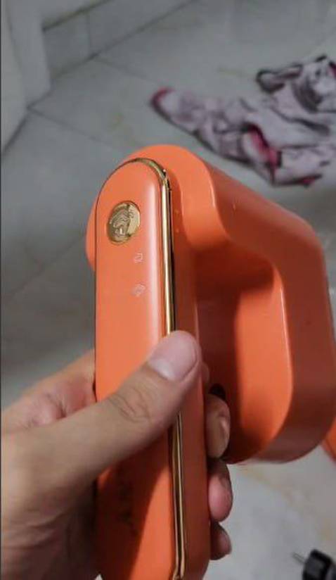 Đóng gói cẩn thận, giao hàng nhanh, máy đẹp đúng với mô tả chưa thử nên chưa biết thế nào lúc đầu mua màu trắng sau lại thích màu cam nên nhắn shop đổi màu cho đỡ phải hủy đi đặt lại, shop rất nhiệu tình luôn