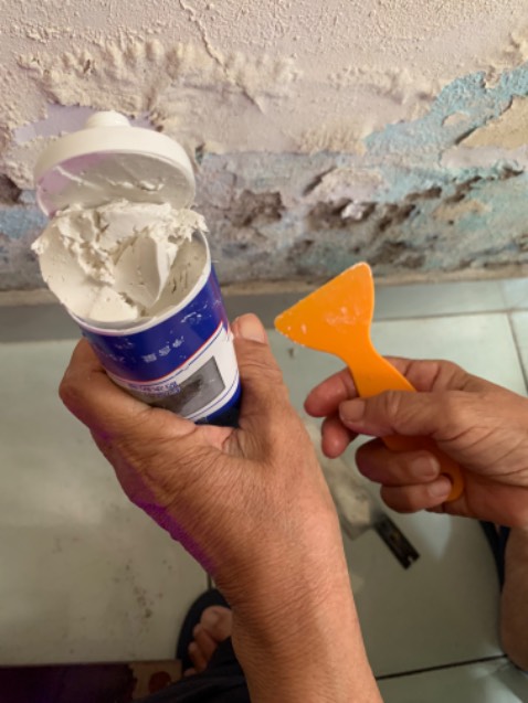 Không như quảng cáo, keo bị hỏng, bóp không ra, đóng cục hết không sử dụng được. Mn cân nhắc khi mua nha