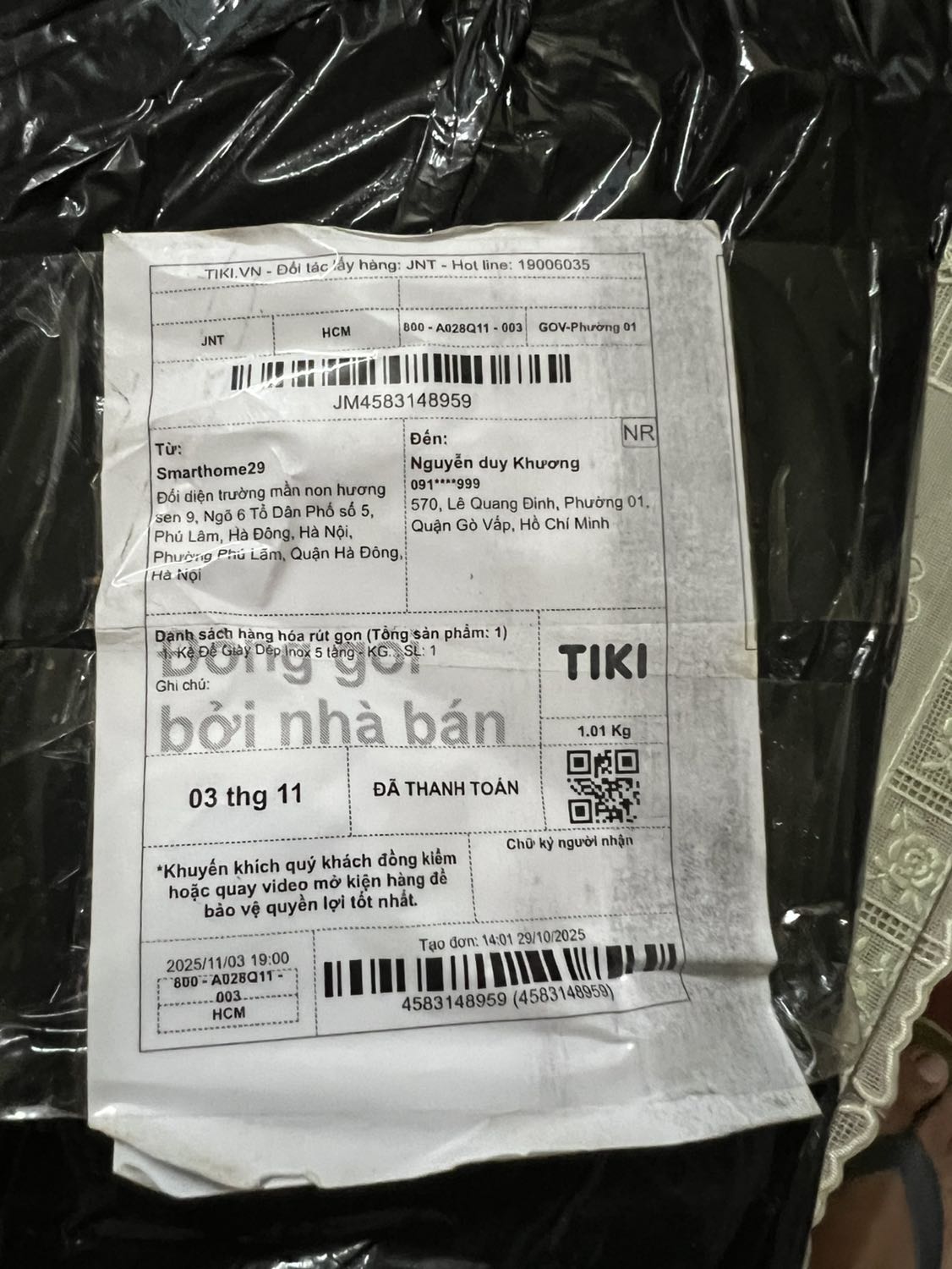 Cho tôi trả lại hàng vì không đúng hình dạng và kích thước không bỏ vô họp được