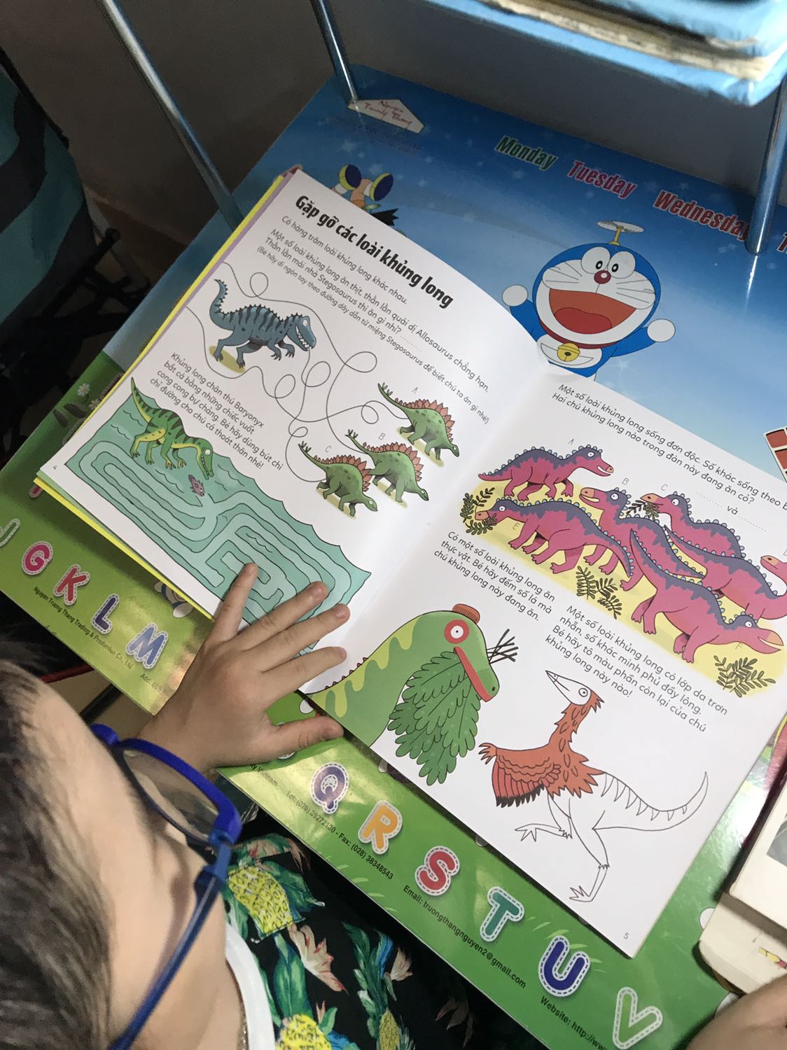 Sách đẹp, màu sắc đẹp. Nội dung hay, cậu nhóc nhà mình thích lắm. Giao hàng nhanh nữa, dịch bệnh thế mà giao nhanh. Sẽ tiếp tục ủng hộ nè!