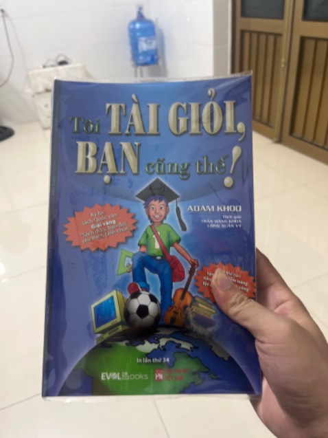 Sách sau này tái bản nhỏ lại và chất lượng in không còn được đẹp như các bản tái bản từ năm 2018 trở về trước, thành ra các ví dụ, bài tập của sách chi mang tính chất minh hoạ, ko còn tác dụng nữa 😞