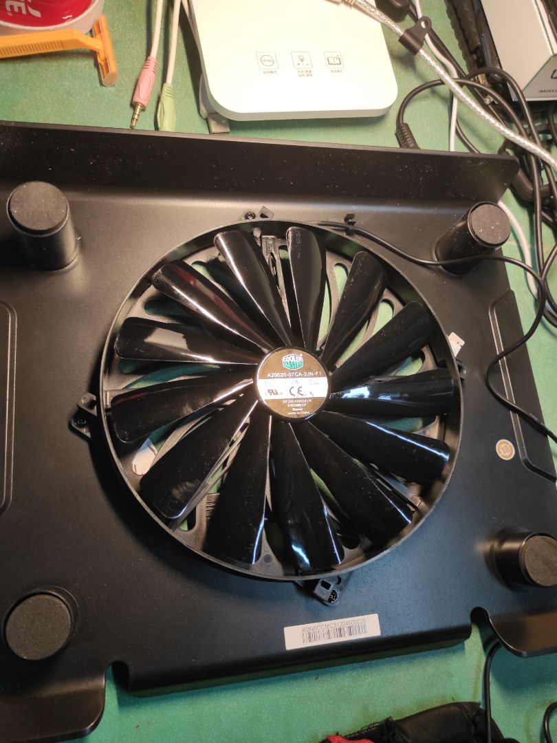 sản phẩm oke, giao hàng nhanh, quạt quay có gió cũng khá mát, đầu thay thế lỗ usb tản nhiệt khá thích.