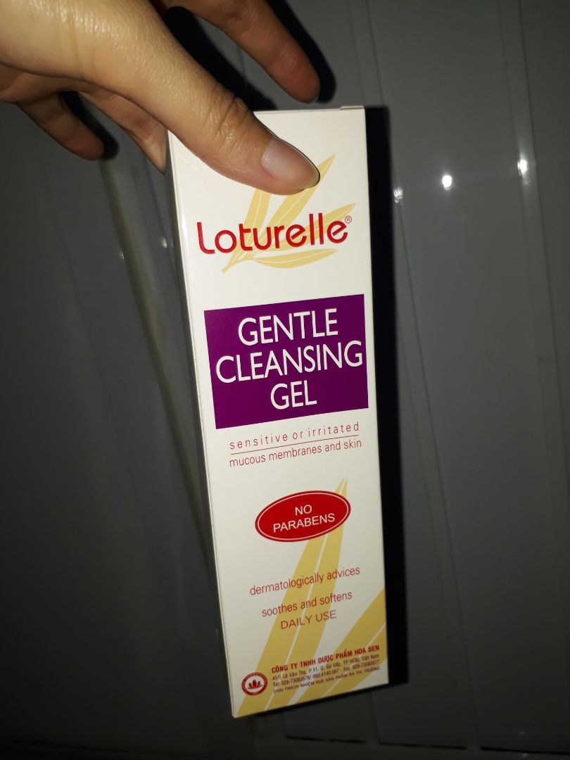 hình chai bìa hơi mờ so với chai mình mua lúc trước ở tiệm thuốc. nhưng vì ở đây nhà cung cấp là tiệm thuốc nên cũng tin tưởng mua. hy vọng là sẽ ổn. cảm ơn shop. giao hàng khá nhanh nên em hơi bất ngờ??