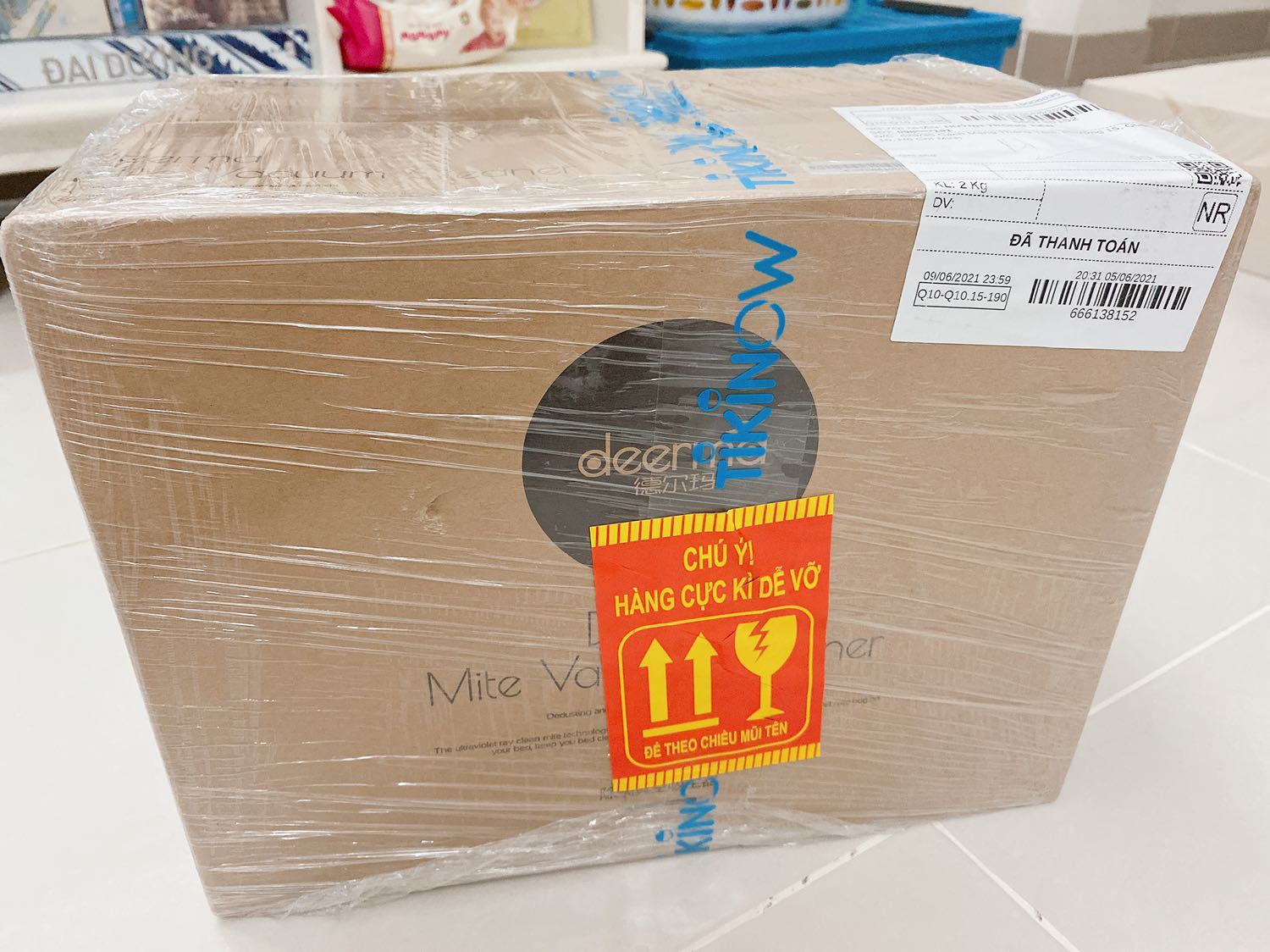 Máy xài rất ok, mình hút bụi cái nệm thường nằm thôi mà ra 1 đống bụi, tính ra nên hút bụi mỗi tuần ít nhất 1 lần cho an tâm hơn.