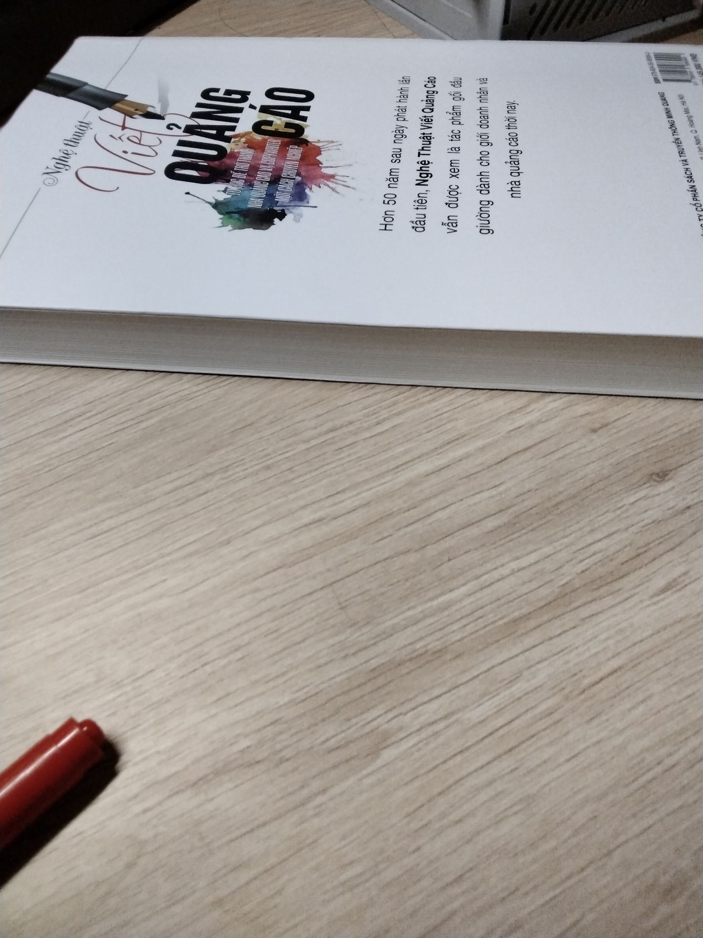 Tikinow giao hàng nhanh. Chất giấy đẹp. Tôi cá là tôi sẽ đắm chìm trong cuốn sách này mất thôi.