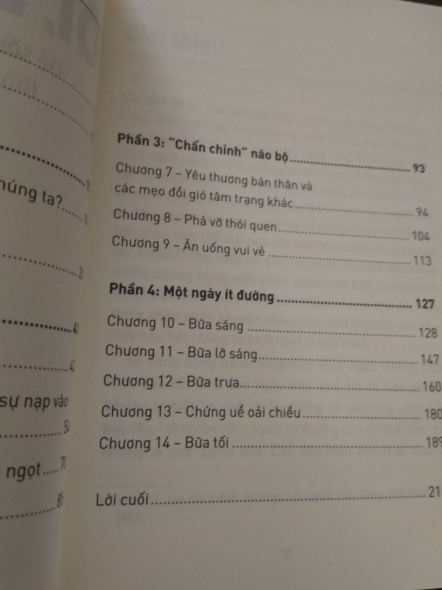 Sách mới, in đẹp. Nội dung như hình mình chụp, khá thú vị. Tiêu thụ nhiều đường sẽ làm tăng tốc độ lão hóa nên mình mua cuốn sách này với hi vọng có thể áp dụng các phương pháp trong sách để hạn chế lượng đường hàng ngày.