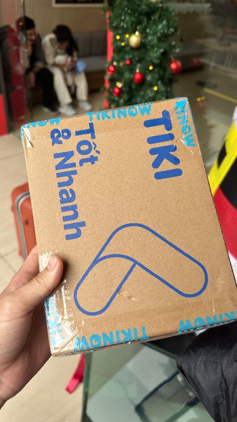 giấy dày, mực in rõ ràng, sau những lần mua phải sách giả trên sàn TMĐT khác mình chuyển hẳn qua mua sách trên tiki. Rất hài lòng!