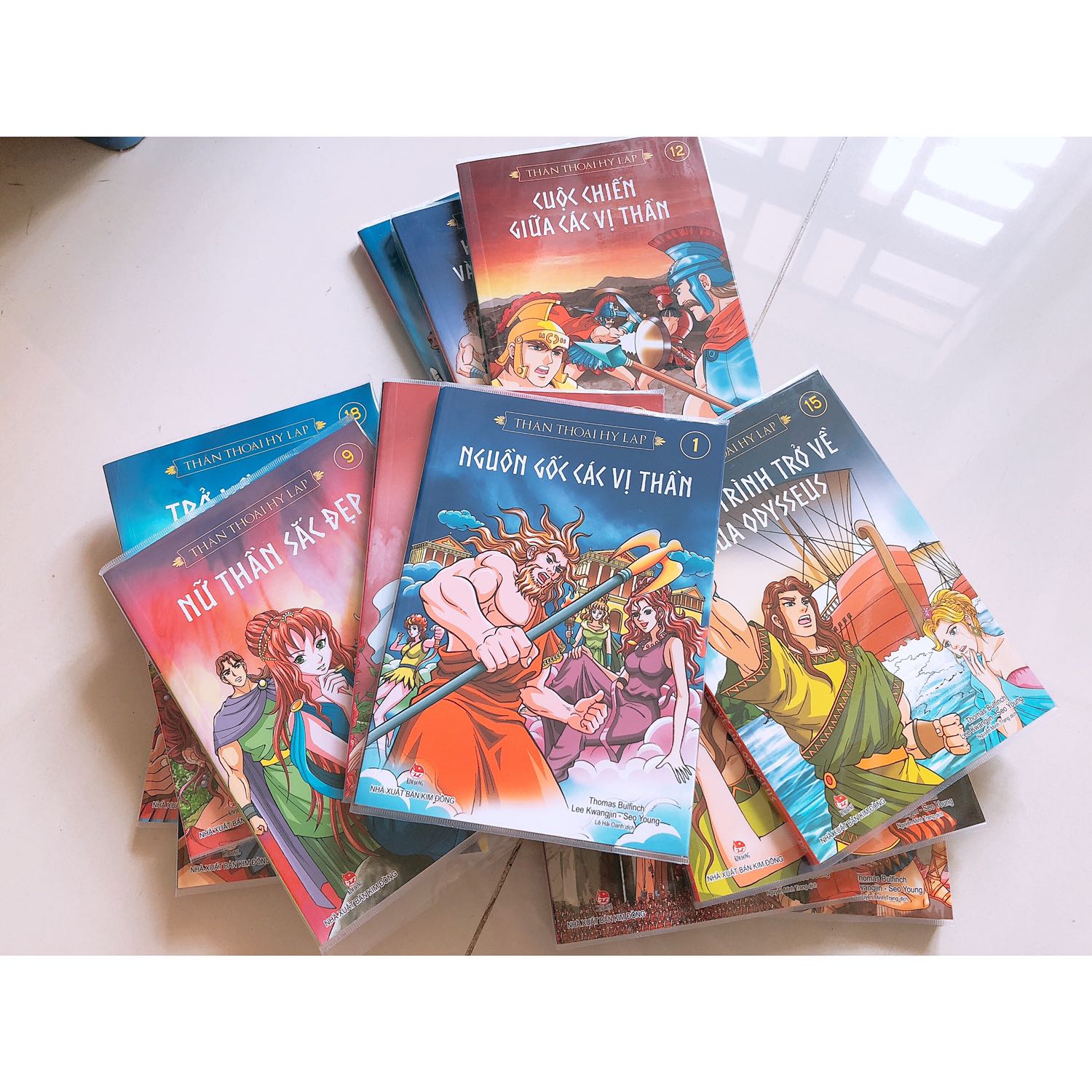 Sản phẩm mình bọc bookcare, nhìn xinh xắn và đẹp lắm. Quyển nào cũng chất lượng. Rất thích Tiki. Đặc biệt là các sản phẩm về sách, rẻ mà lại còn chất lượng nữa. Giao hàng siêu nhanh luôn. Hi vọng Tiki mình ngày càng phát triển. Cám ơn Tiki