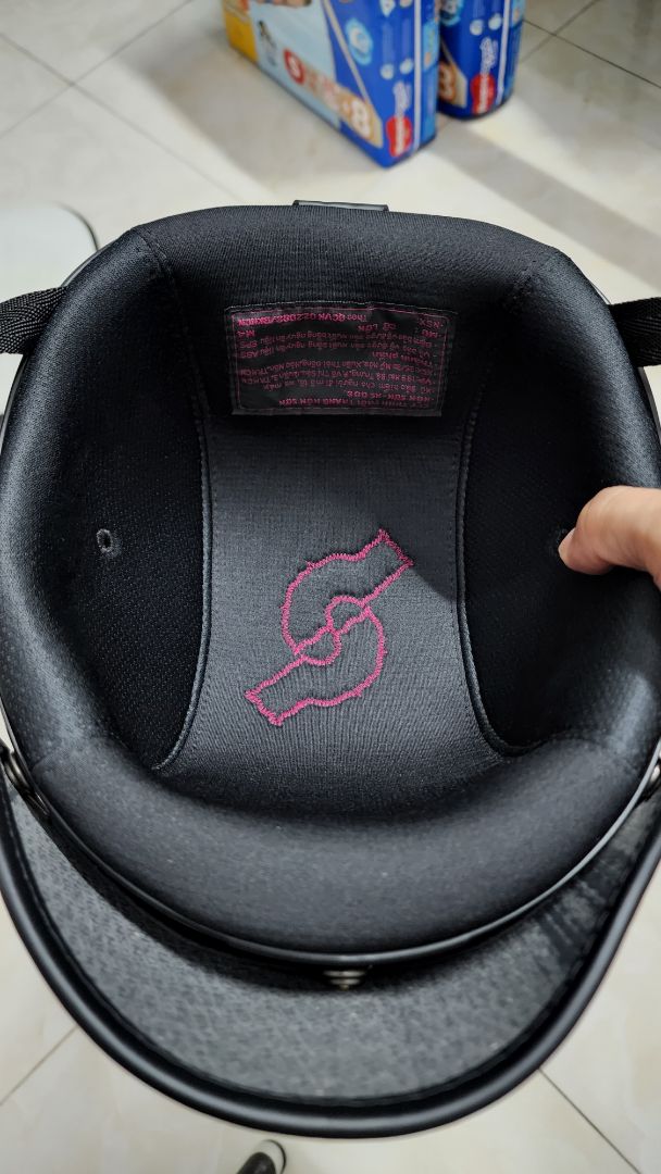 Nón đẹp, giá hơi mắc xíu, nhưng cũng đáng đồng tiền Nón đẹp, giá hơi mắc xíu, nhưng cũng đáng đồng tiền