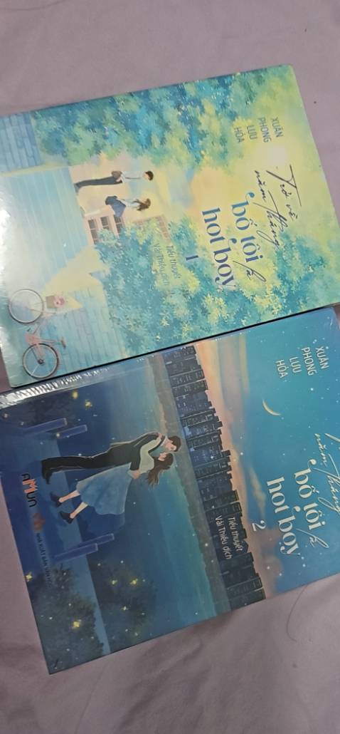 Hàng mới nhận còn seal nên m an tâm, nhưnh mà khi gỡ seal ra mới thấy bị bẩn cả 1 vết, hơi bùn vì mình mua để sưu tầm mà bị vậy