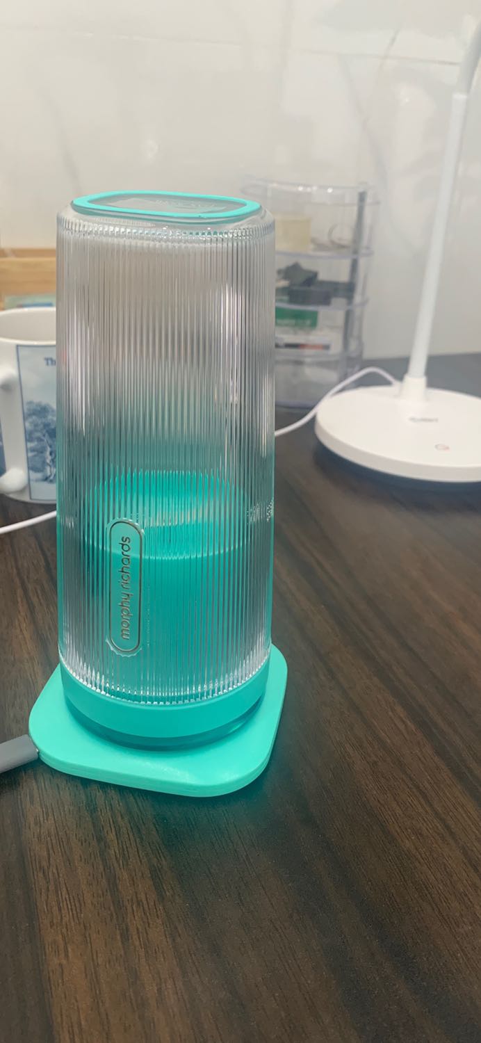 Sản phẩm đẹp , được shop hướng dẫn tận tình. Lần trước mua nhưng trả lại vì không biết cách sạc. Chất lượng dịch vụ tốt.