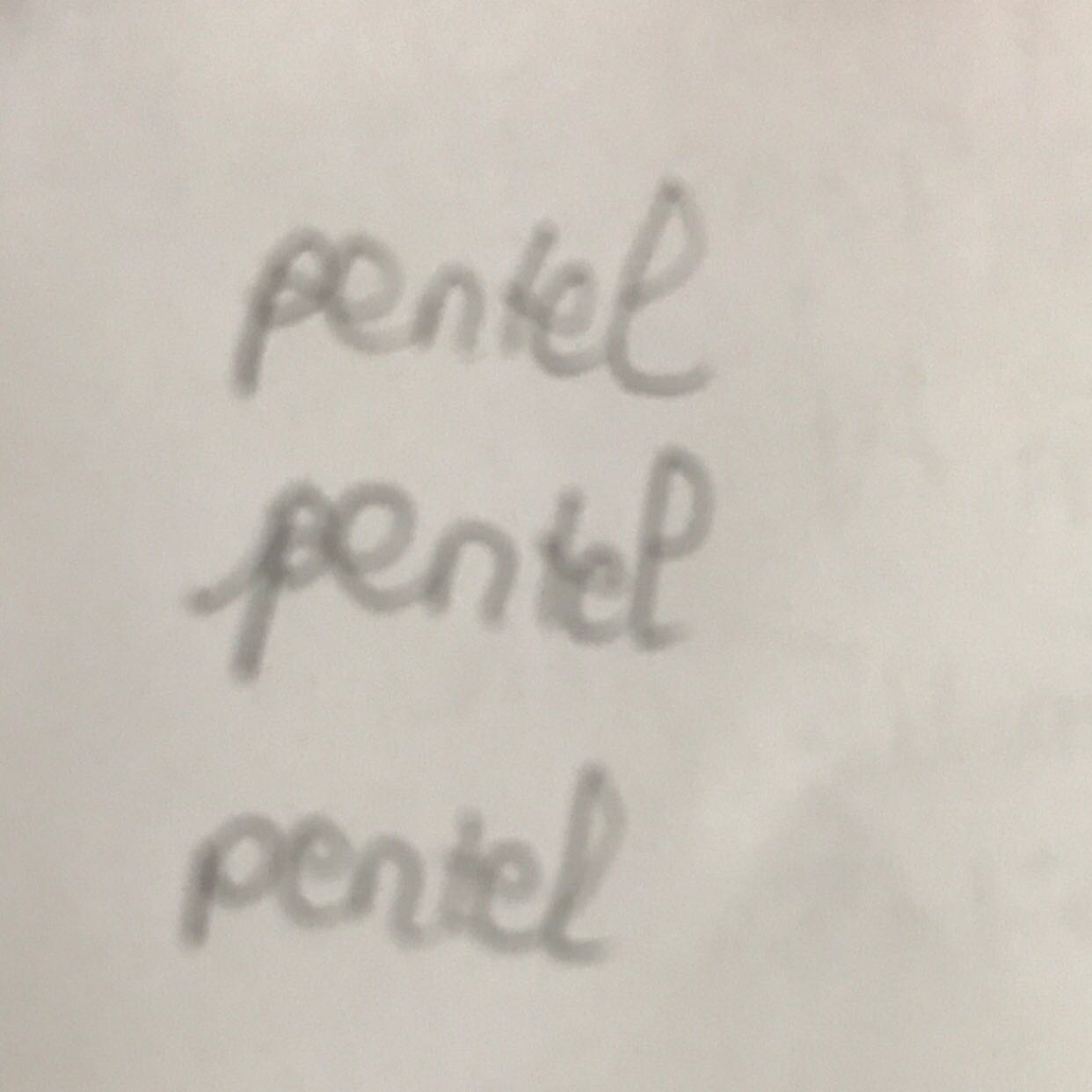3 ngày có hàng , bút viết mượt , xịn xò lam