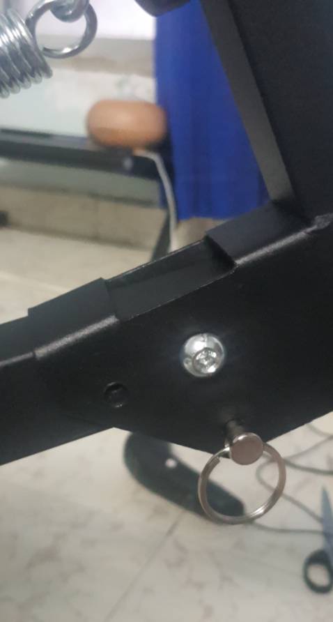 shop ơi, sao giao thiếu cho mình mấy cục mút rồi shop, với lại óc có thiếu k sao mình lắp vô rồi còn vài chỗ k có ốc nè shop..!!!!! nếu bị thiếu thì shop liên hệ gửi thêm giùm mình giúp với nhé...***..!!!