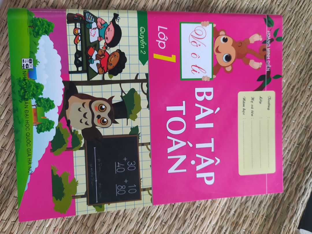 vở cực hay, tiện lợi cho bé. chữ viết đúng ô ly chuẩn mà có hình sẵn cho các bé. Khuyên những ba mẹ không rành về nội dung học thì mua về cho các con ở nhà mình làm thêm.