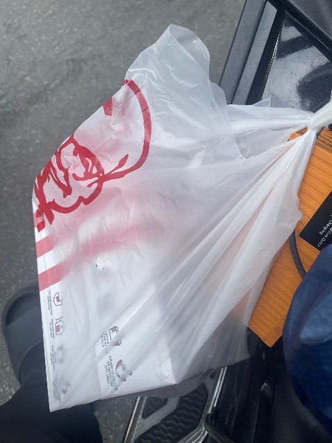 Voucher bán mắc hơn thực ế ai mà mua