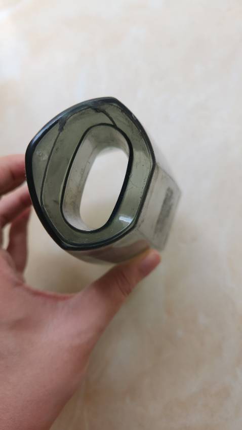 Máy ok, đúng như mô tả, dùng ổn.
Có điều máy của mình khi dùng k may làm vỡ phần vỏ, có liên hệ lại shop để mua phụ kiện thay thế, mình hỏi hàng mới shop gửi mình hàng đã qua sd. Mình có liên hệ lại thì k thấy giải quyết. Dịch vụ sau bán hàng không tốt. Mình thật suqj thất vọng.